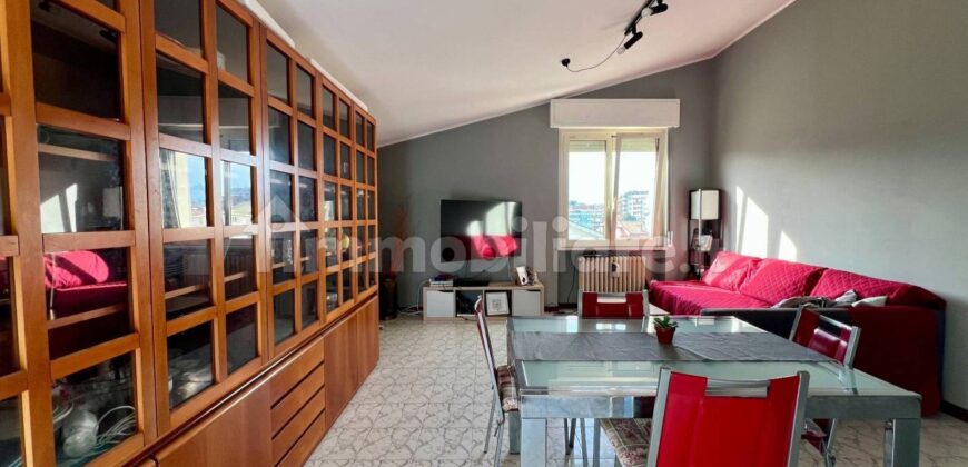 Mansarda via Cerrano 1, Centro, Montesilvano